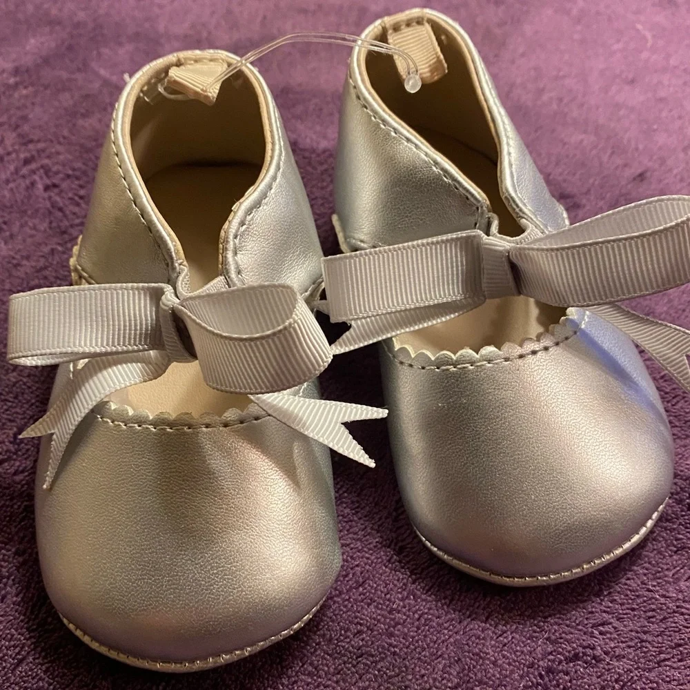 Silver Bow Baby Shoes | Infant Girl Dress Shoes | Size 2